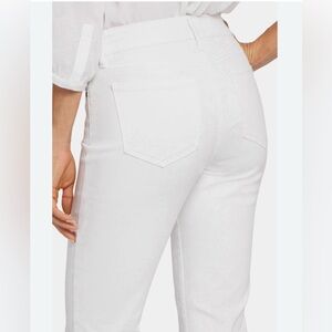 NYDJ Marilyn straight crop white jean NWT, women’s size 14.